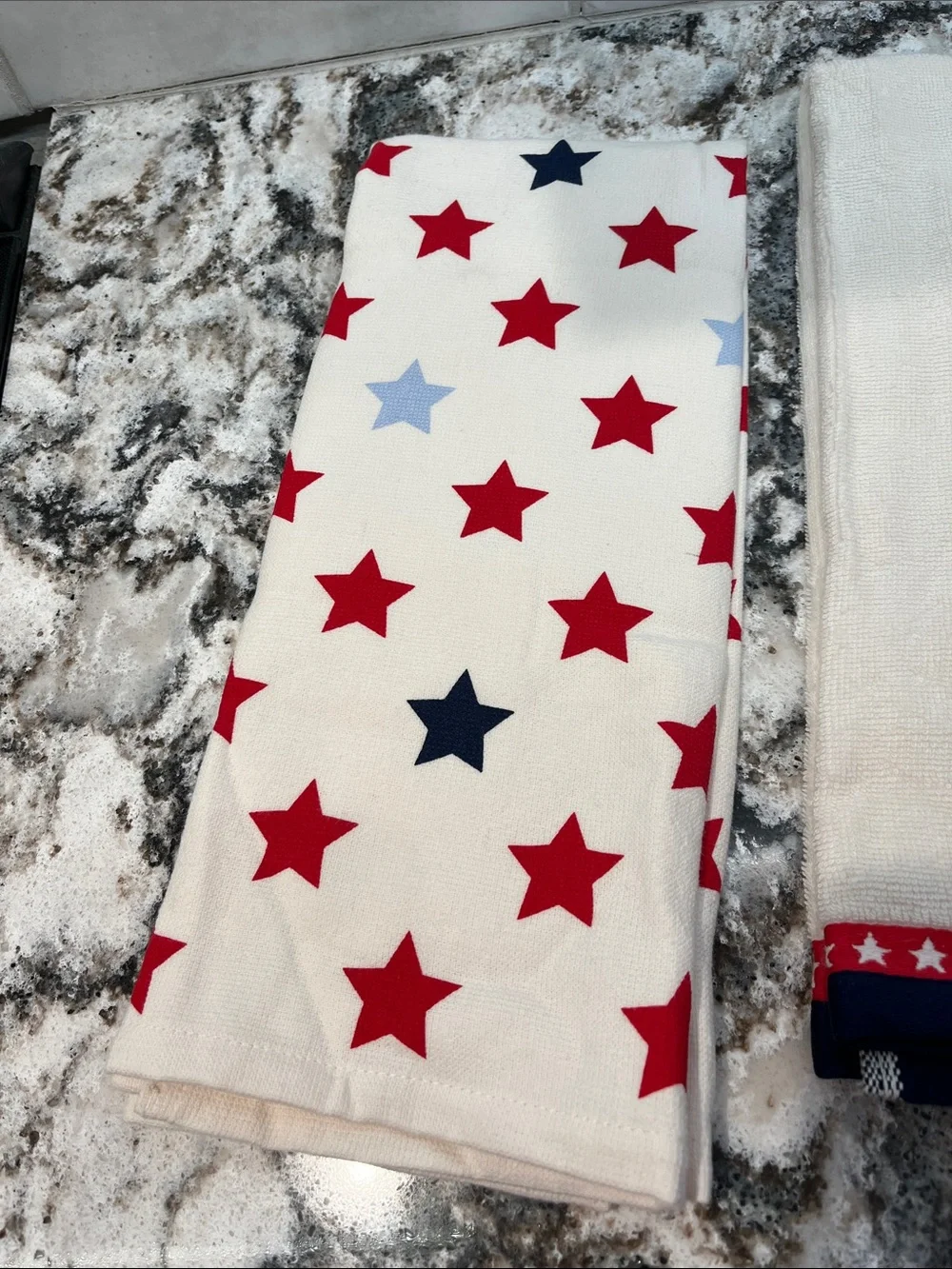 NEW Set of 4 Patriotic Star & Stripe Kitchen Towels - Red, White, Blue